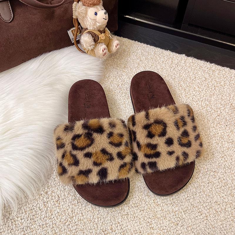 Premium Thick-bottomed Fluffy Slippers for Women's Outer Wear 2025 New Autumn and Winter Non-slip and Height-increasing One-word Cotton Slippers
