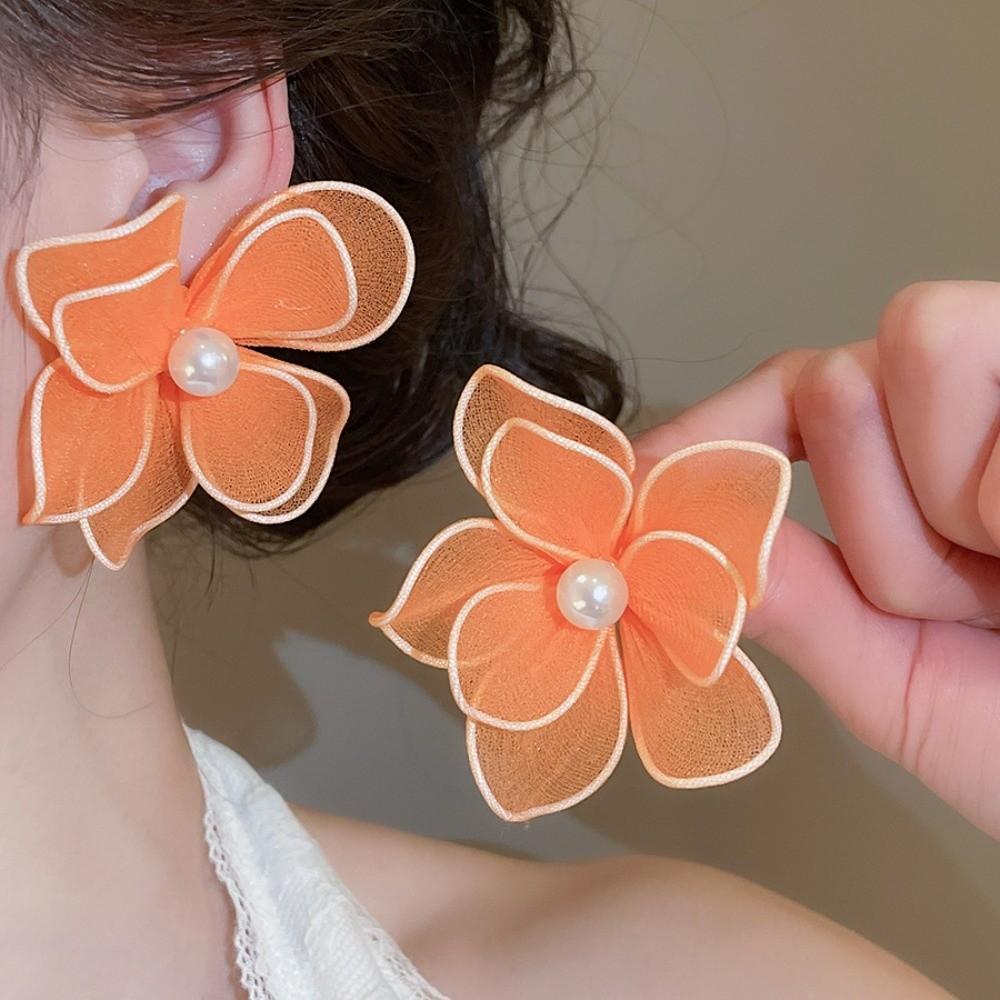 Iron Wire Iron Mesh Flower Earrings Big Floral Pearl Women Floral Ear Studs Temperament Jewelry Accessories Ladies Stud Earrings