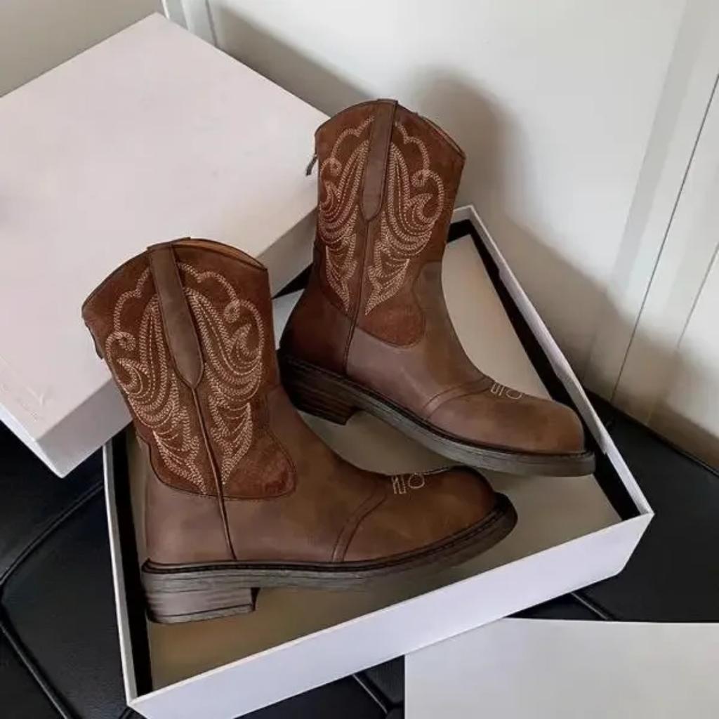 Boots Women New 2024 Luxury Designer Chelsea Shoes Fashion Ankle Ladies Retro Shoes White Ankle Boots Luxury Designer Chelsea