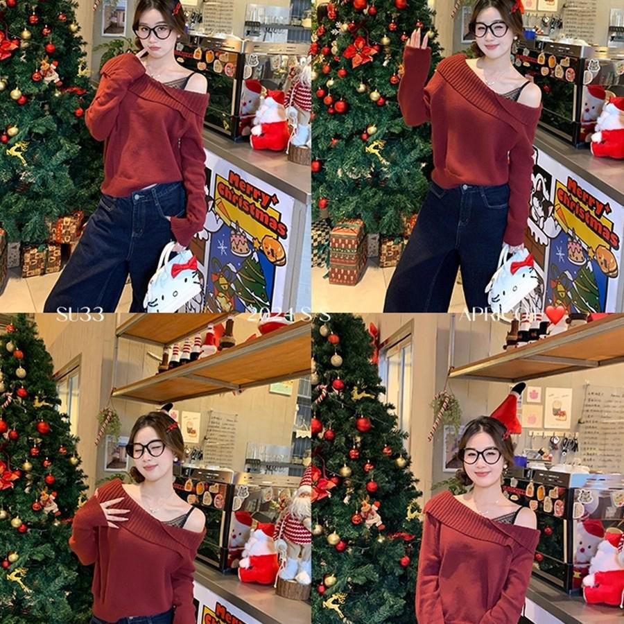 Women's Red Cable Knit Pullover Sweater with Removable Fur Collar for Autumn and Winter Warmth