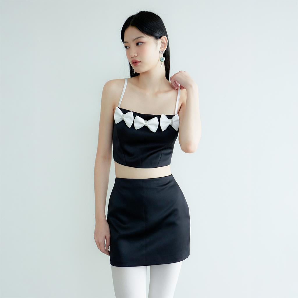 Leobyui Black Satin Skirt