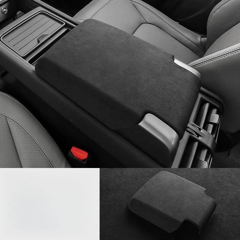 For Land Rover Defender 110, 90 version file handle cover, gear panel, armrest box cover, fur decoration modification 2022-2025