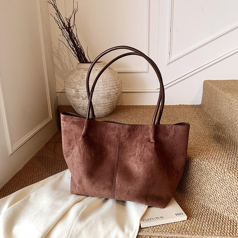 Frosted Retro Bag Women's Large Capacity 2025 New Autumn and Winter Versatile Shoulder Underarm Bag Commuter Tote Bag