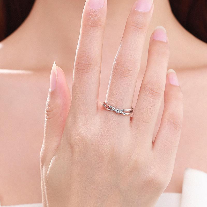 Sweet Mood Diamond-Inlaid Mobius Couple Rings, Adjustable & Fashionable for Men and Women