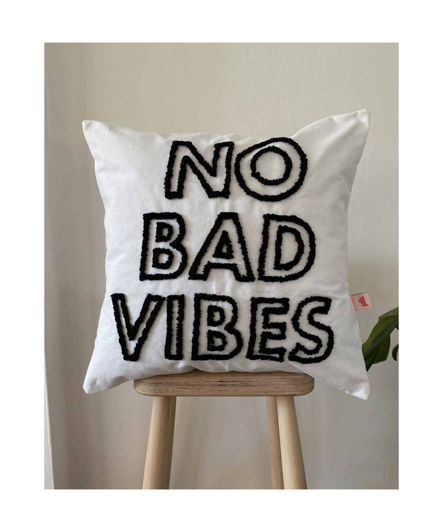 

Чехол на подушку No Bad Vibes Motto Punch, белый, 45*45 см