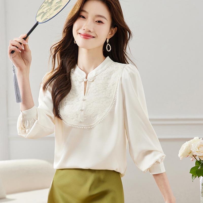 

Elegant 2025 Spring Chiffon Blouse with Traditional Chinese Frog Button and Heavy Embroidery for Women XL белый