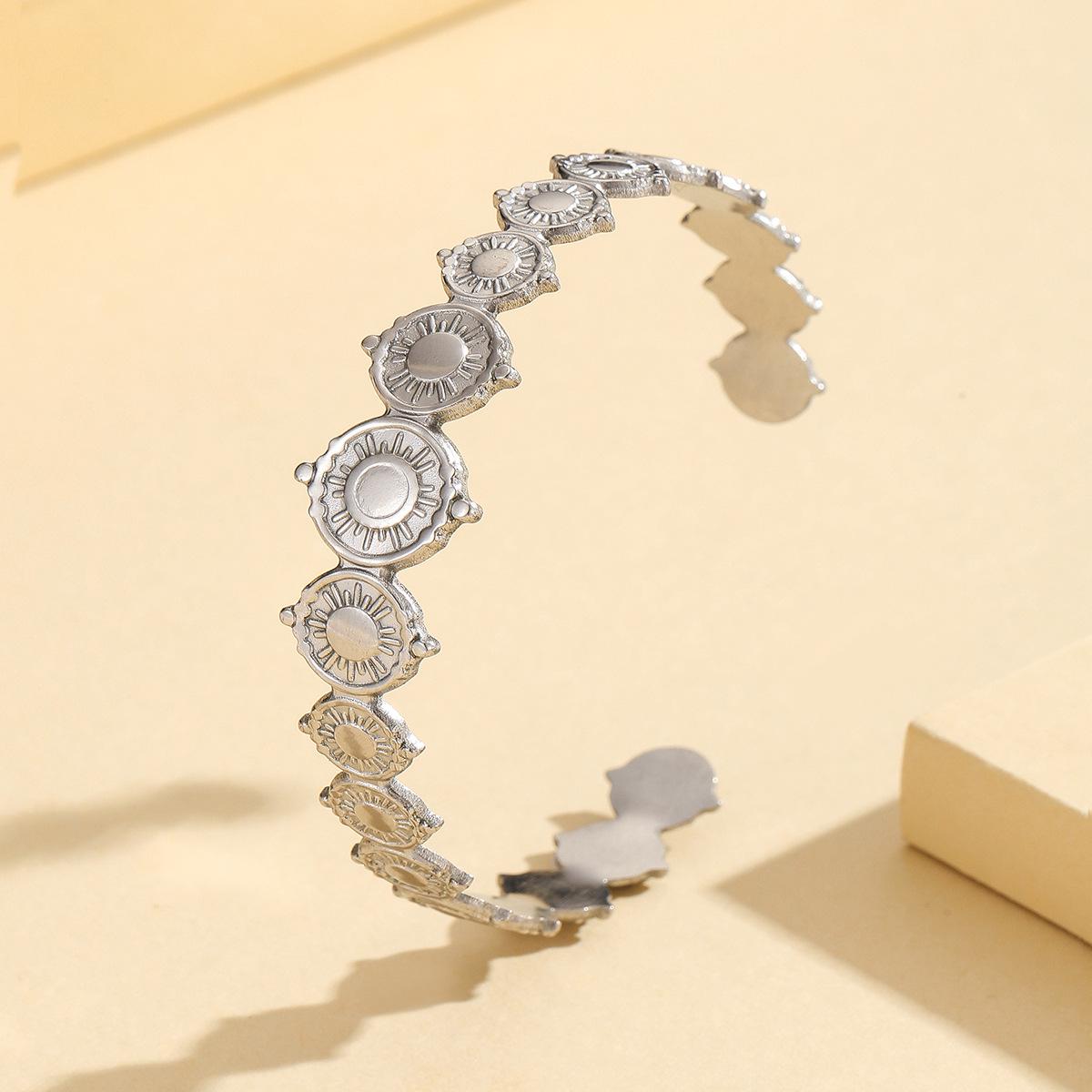 Retro Palace Style Starlight 18K Gold Plated Stainless Steel Women s Open Bangle Bracelet
