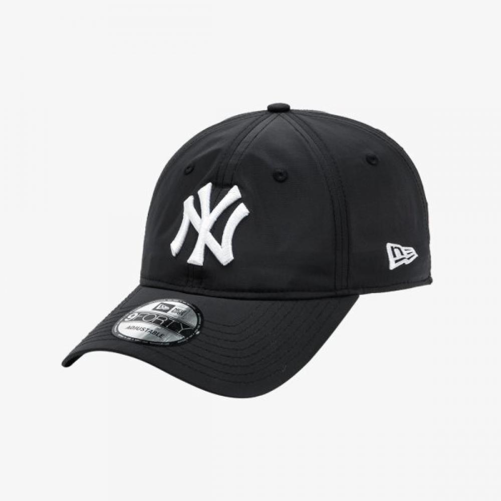 New Era New York Yankees Nylon Metal Unstructured Ballcap Black 14561850 BLACK/OSFM