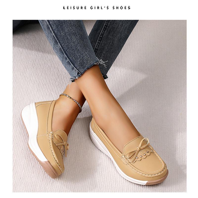 Lightweight and Anti-slip Sponge Shoes and Casual Bean Shoes for Women