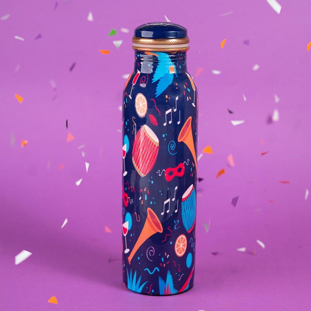 

Бутылка Carnival из чистой меди 1000 мл Аюрведические преимущества для здоровья | Герметичная и прочная | Изготовлено вручную сельскими мастерами