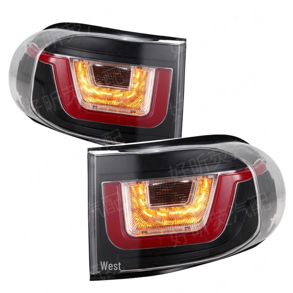 LED Tail Light Assembly with Daytime Running and Brake Lights for 2007-2015 Toyota FJ Cruiser