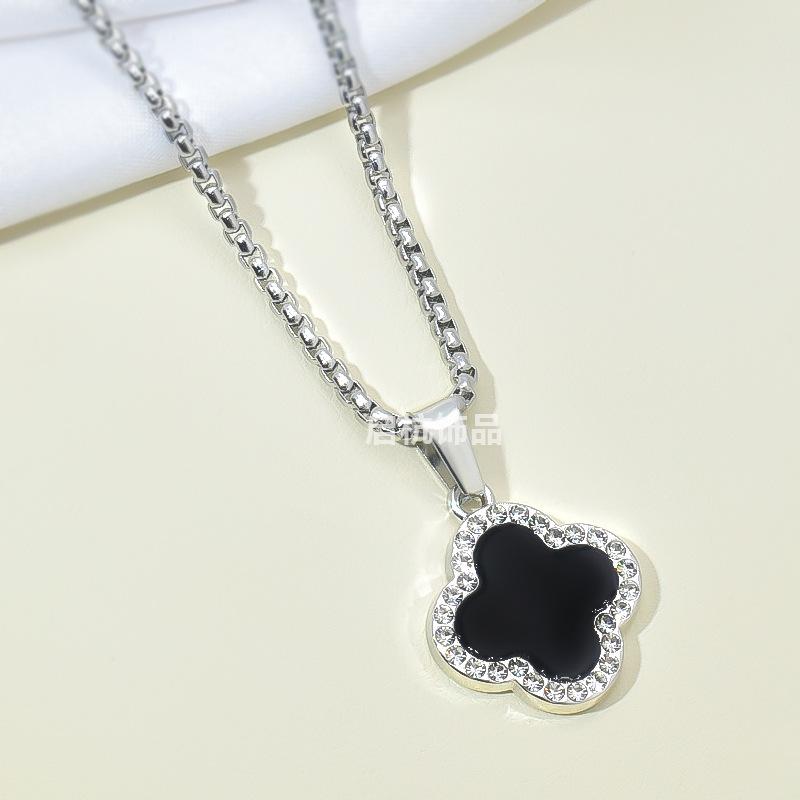 

Ожерелье Четырехлистный клевер Женское Высокоценное Универсальное Тренд Инкрустированный бриллиантами Кулон Осенне-зимняя Цепочка для свитера