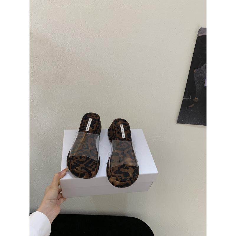 

Толстоподошвенные высокие прозрачные шлепанцы на платформе с открытым носком для летней женской носки, нескользящие повседневные пляжные сандалии-сандалии с подошвой-маффином 39