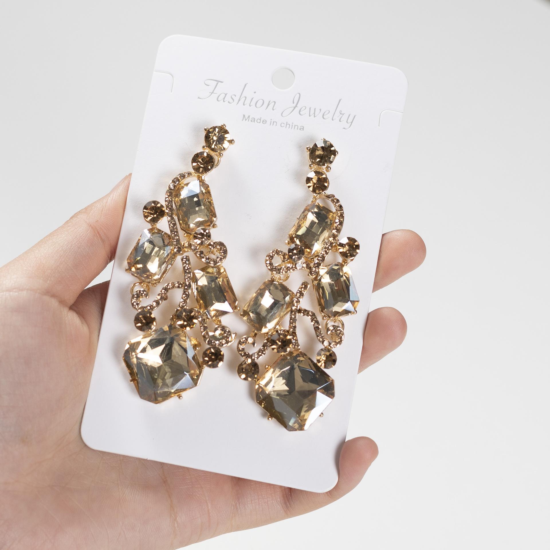 European and American Temperament Earrings, Earrings, High-end Alloy Diamond-encrusted Earrings, Women s Colorful Tassel Earrings.