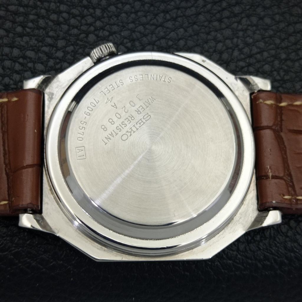 JAPAN VINTAGE SEIKO 5 AUTOMATIC 7009A MENS MAROON COLOR DIAL WATCH a702362-5 R124-a702362