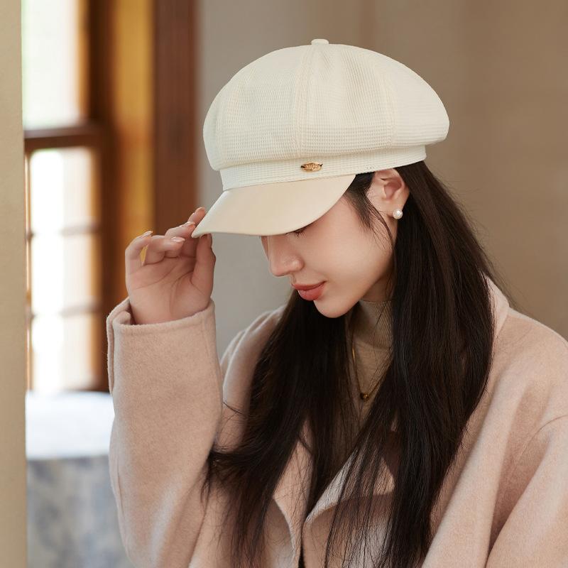 

Осенне-зимние шляпы для женщин с высококлассной маленькой золотой этикеткой, кожаный козырек, восьмиугольная шляпа, литературный темперамент, ретро, шляпа газетчика, новая One Size