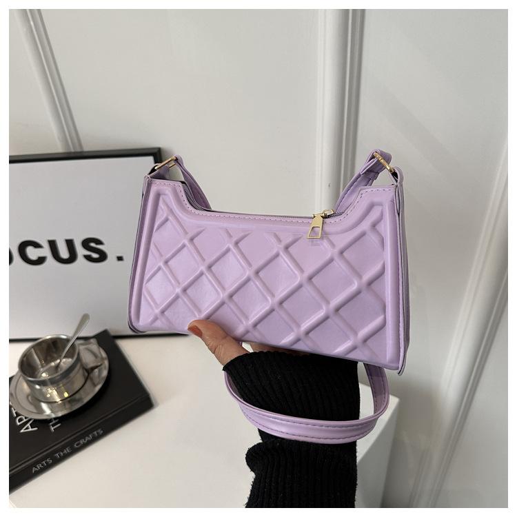 

Лакований ромб із відступами в іноземному стилі, мода 2024 року, простий повсякденний осінній повсякденний одяг на одне плече під пахвою портативна маленька квадратна сумка фіолетовий