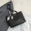 Fashion Brand Handbag New Large Capacity Shoulder Bag High-end Women's Bag Fashion Niche Leisure Handbag Lady Tote Bag