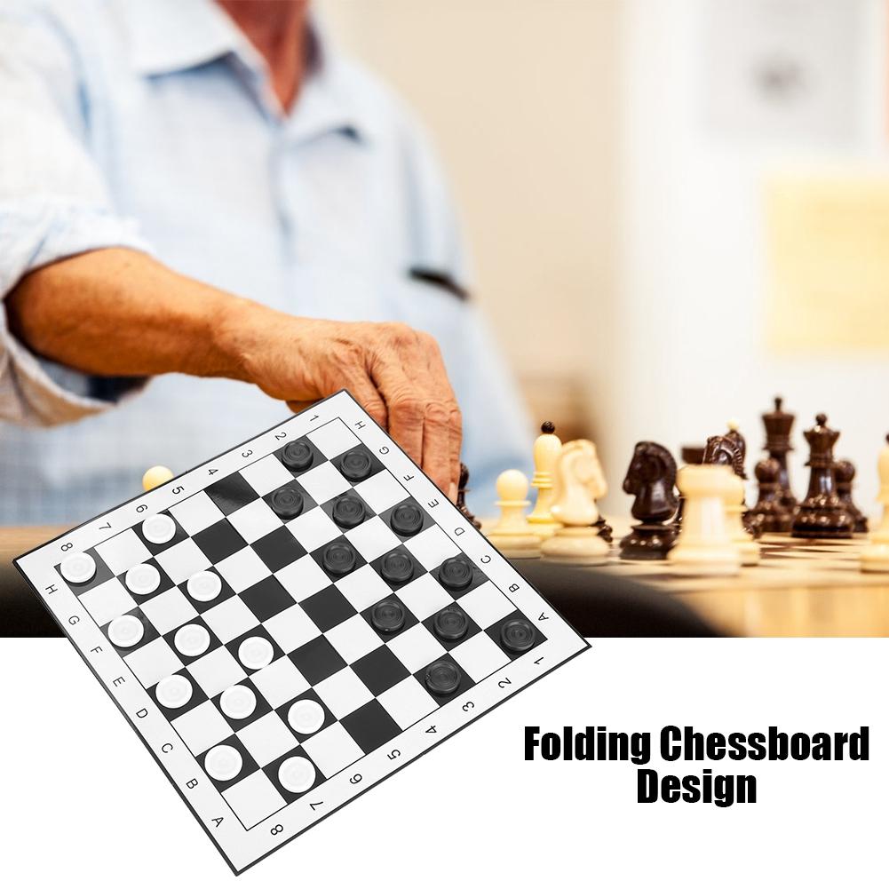Tragbares internationales Dame-Klappbrett-Schachspiel aus Kunststoff für Party- und Familienaktivitäten