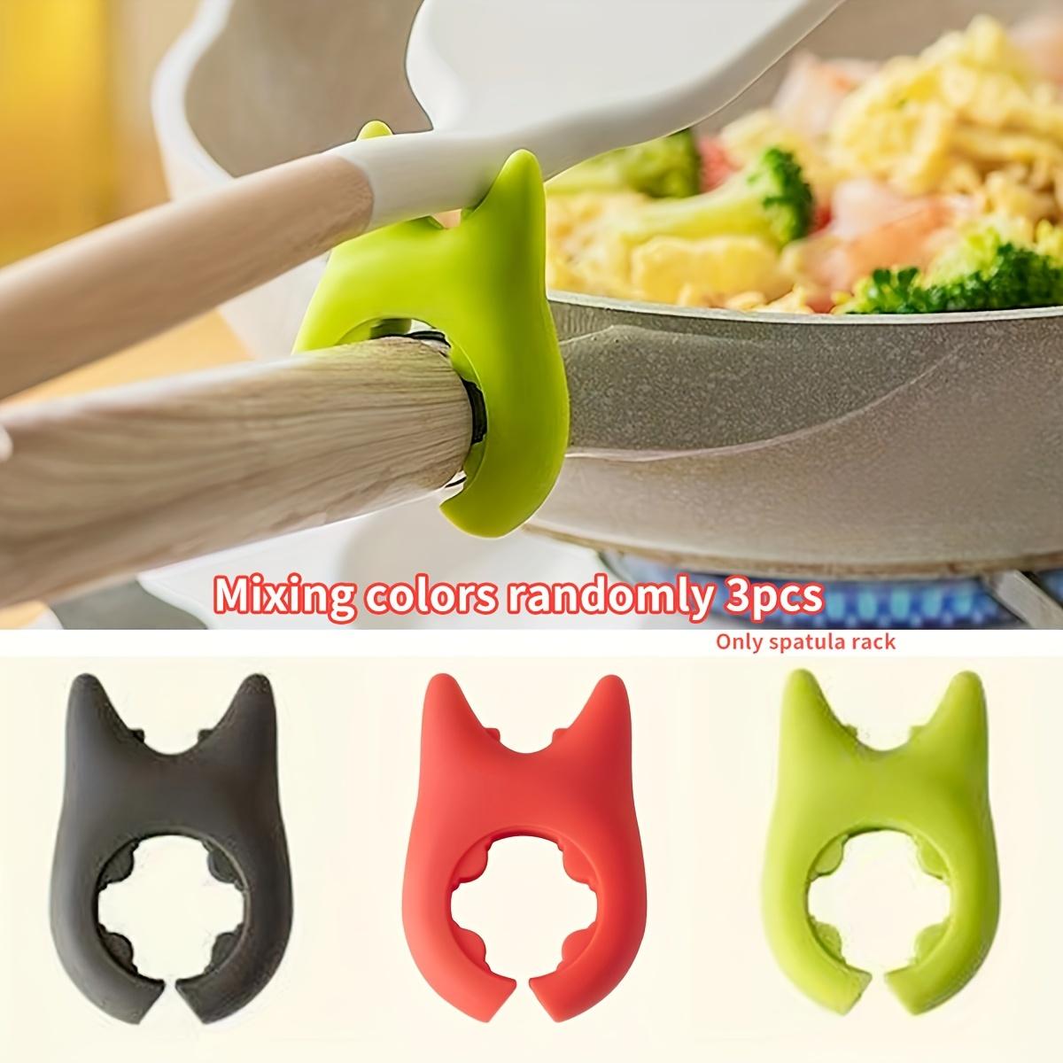 

Набор из 3 силиконовых кухонных принадлежностей - половник и держатель для лопатки с защитой от проливания, многофункциональные зажимы для краев кастрюли для использования дома и в ресторане 3 Pcs