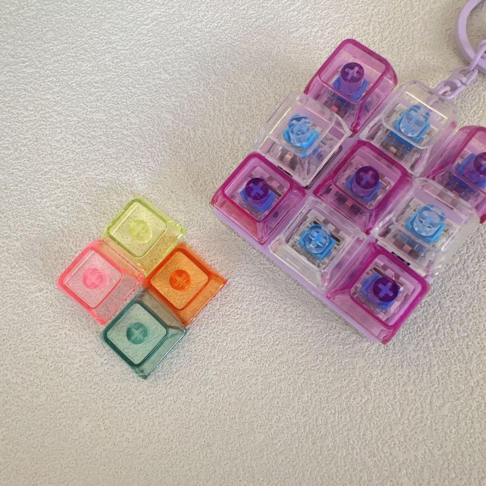 Decompression 9 Keys Keyboard Keychain Key Button Transparent Keycap Keychain Pass The Time Stress Relief Clicker Adult