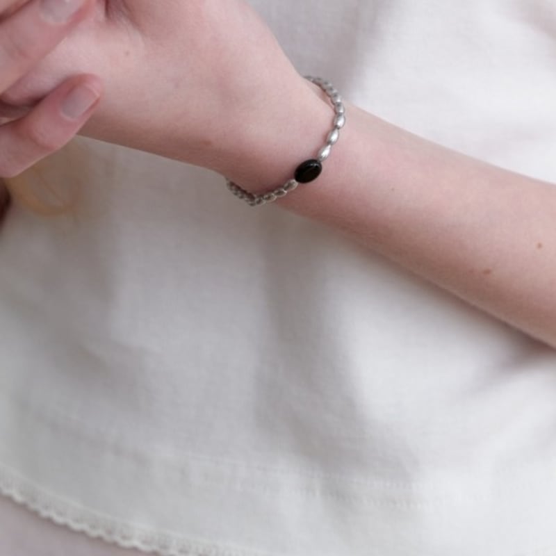 LOVE ME MONSTER Chic Grey Pearl Gem Bracelet (L251MBC010)