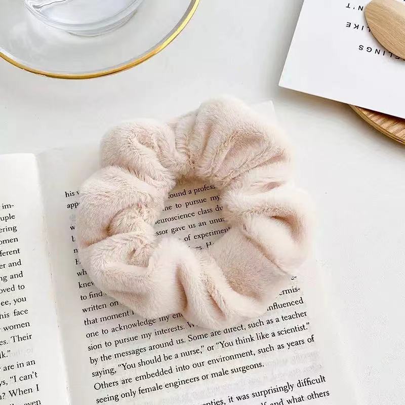 New Winter Soft Hair Scrunchies Furry Elastic Hair Band Women Girls Ponytail Holder Hair Rubber Band Hair Ties Hair Accessories
