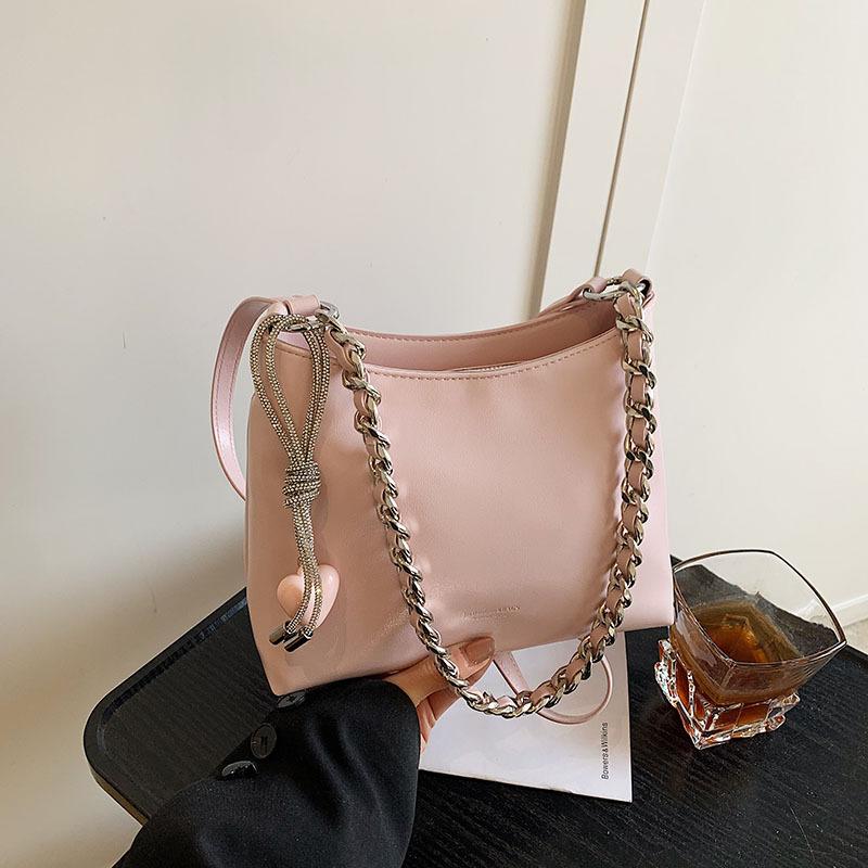 Chain Underarm Bag Women's Fashion Bucket Bag 2025 New Simple Niche Casual Shoulder Messenger Bag