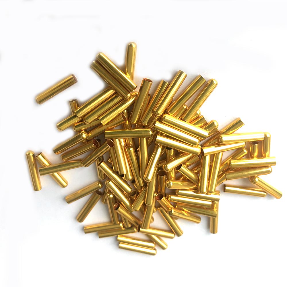 Neue Mode Hohe Qualität 4*20mm Messing Kordelspitze für Schnürsenkel und Metallkopf Kapuze Metallspitzen Berühmte Marke Verwendet Kordelspitze