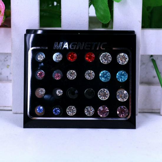 

Комплект серег-гвоздиков с магнитными стразами в корейском стиле (12 пар, 4-6 мм)