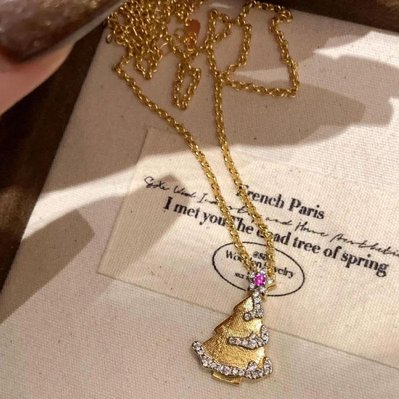 Xiaohongshu Trendy Christmas Tree & Hat Necklace: Stylish & Luxurious Fashion Accessory