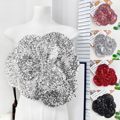 Nouveau Patch Forme Fleur 3D Grand Paillettes Scintillantes Fleur Poitrine Patchs à Coudre Tissus Faits Main Applique Décoration Vêtements