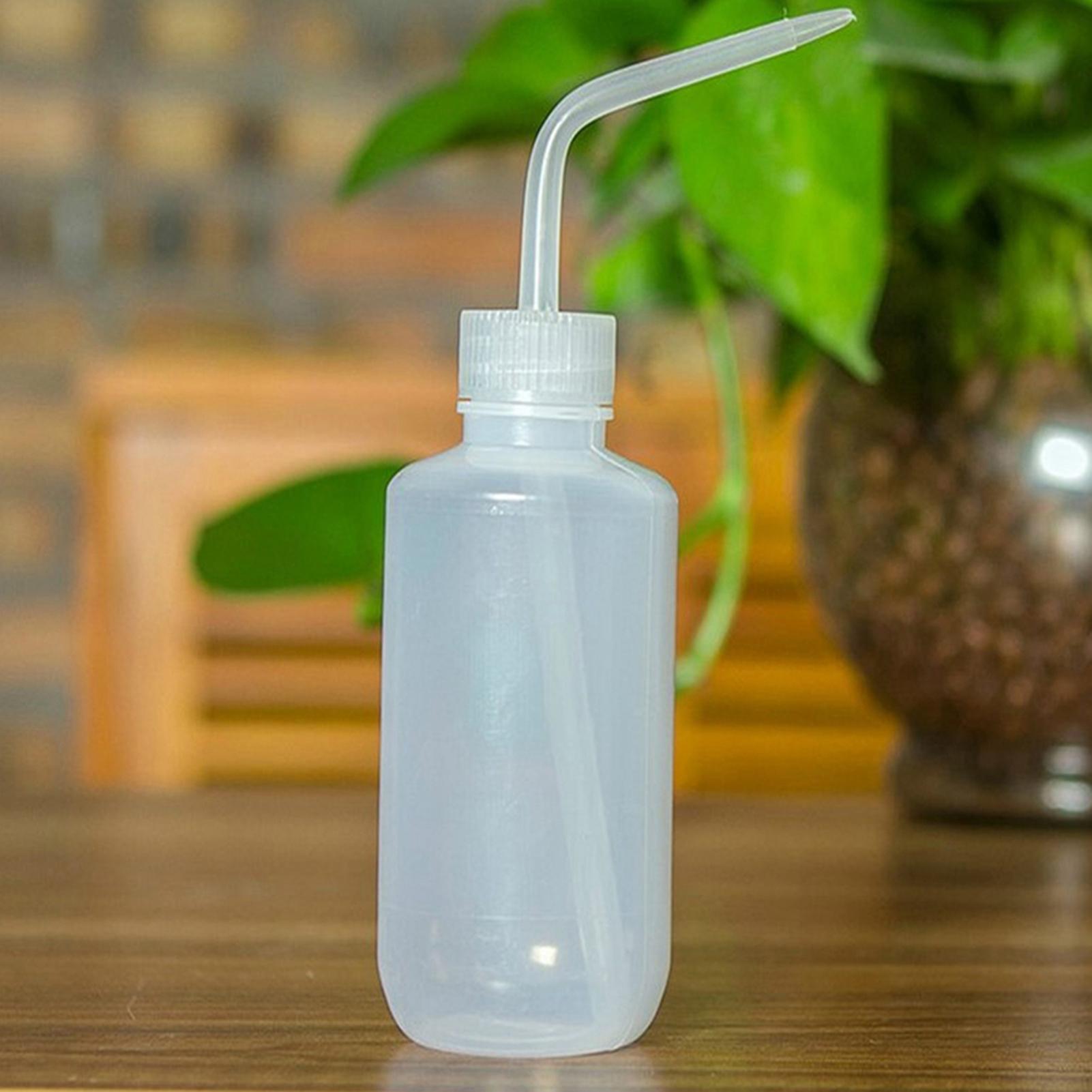 

Squeeze Type Watering Bottle Can for Succulents Garden Potted Plant(L)