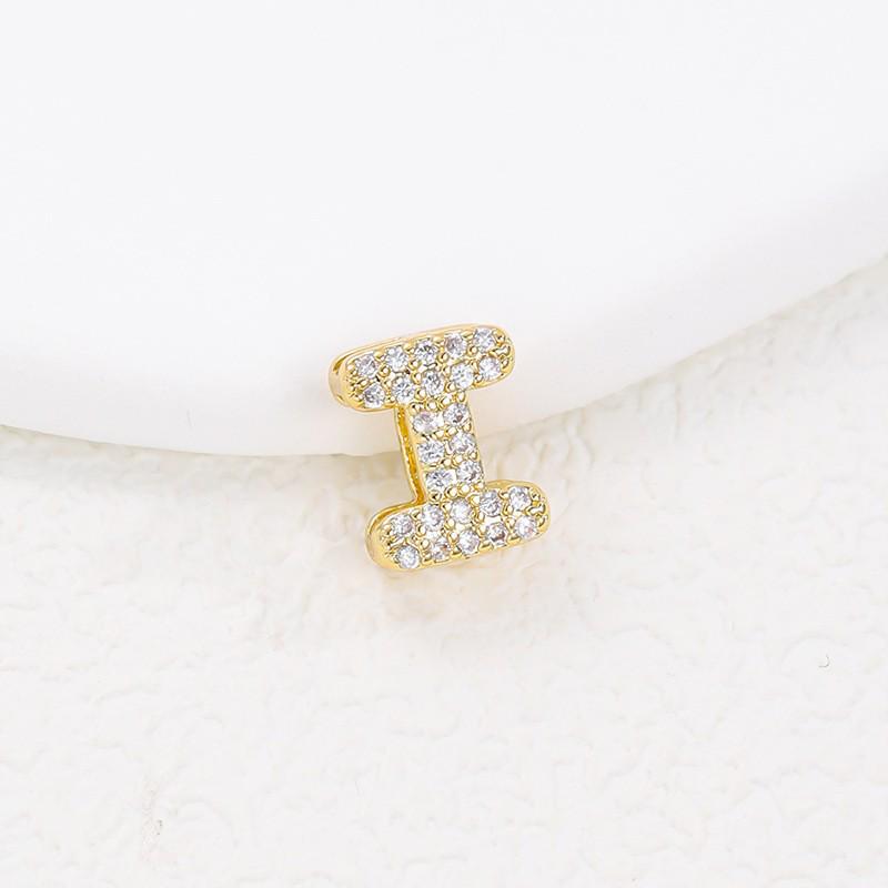 Hot-Selling 26-Letter Zirconia Pendant Necklace with Diamond Cute Design