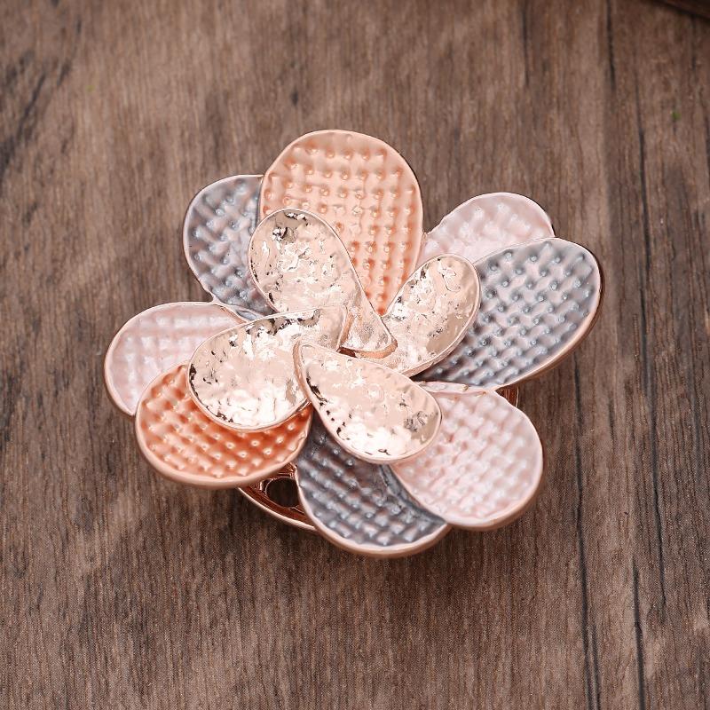 Heiß verkaufende emailierte geometrische Blume magnetische Brosche, modische kreative Blumenbrosche für Damen