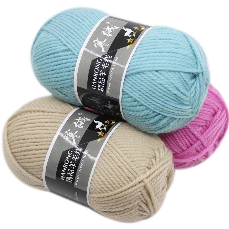 Australian Wool Thick Yarn for DIY Knitting: Perfect for Scarves, Neck Warmers, Hats, and Baby Apparel.