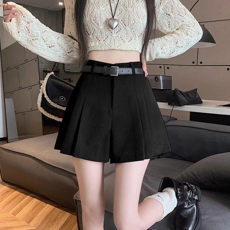 Women's High-Waist Pleated Wide-Leg Shorts for Autumn/Winter - Stylish A-Line Design