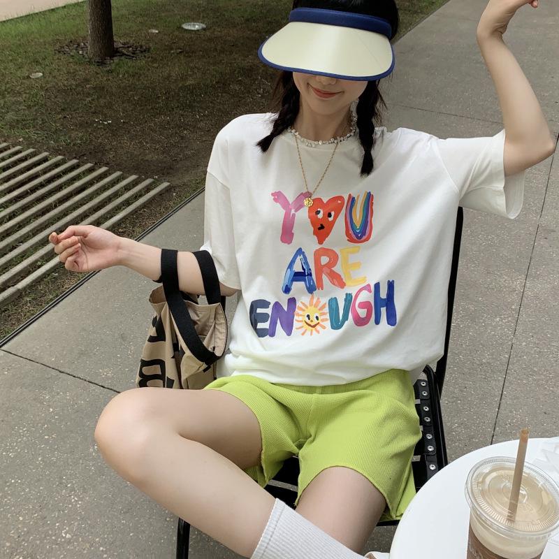 

Женская белая хлопковая футболка в корейском стиле с принтом граффити - Свободный крой, короткие рукава XL