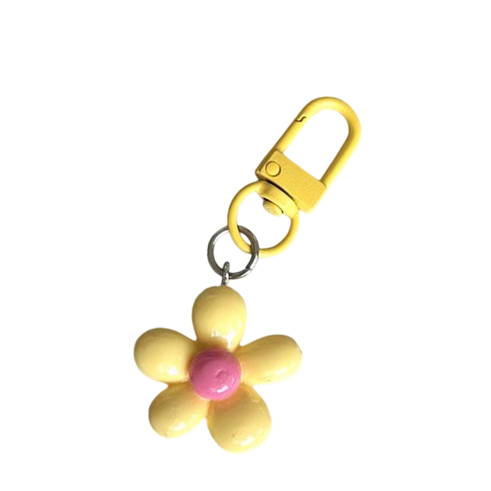 Artistic Five Petal Floral Keychain Lightweight Stylish Resin Craft Pendant Perfect Matching Jewelry Accessory жёлтый