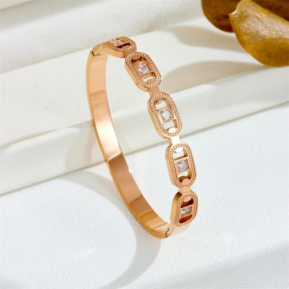 2026 Fashion Square Women's Bracelet with Diamond Buckle Fashion Bracelet Cross-border Jewelry Light Luxury Temperament