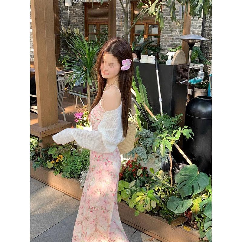 Damen French Hellrosa Geblümtes V-Ausschnitt Spaghettiträger Kleid – Elegant, Tailliert, Schlankmachend, Schnürung Resort Stil