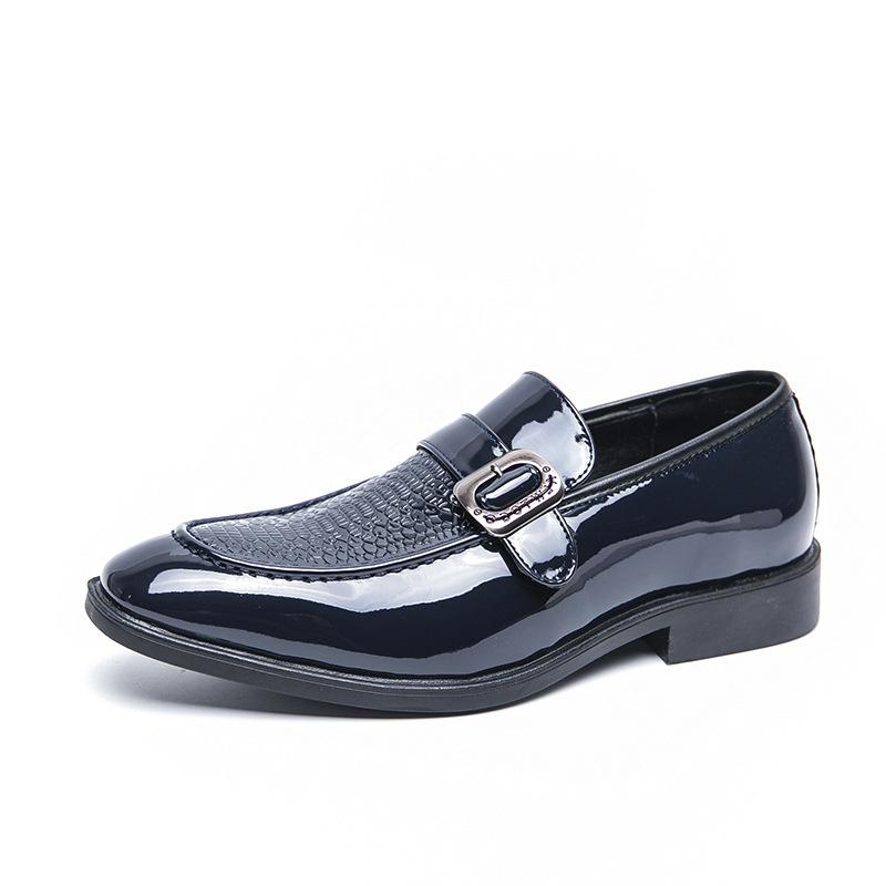 

Large size men s embossed glossy leather shoes 2025 spring and autumn British pointed business dress groom wedding shoes men 46 синий