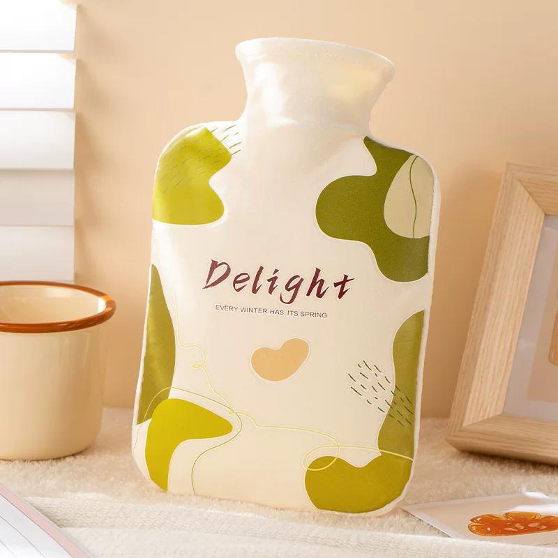 Hot Water Bottle for Filling with Water, Safe and Explosion-Proof, for Use In Bed, for Warming Feet and Stomach, Plush Hot Water Bag for Girls, Hot