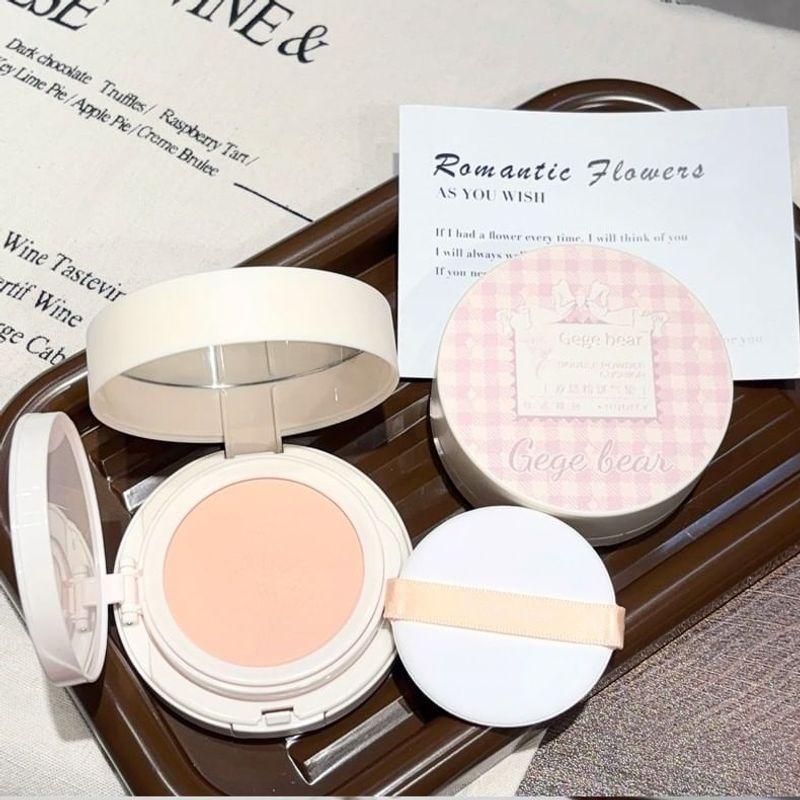Gege Bear - 2 in 1 Moisturizing Air Cushion Foundation - 2 Colors