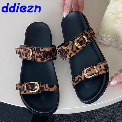 Fashion Big Size Footwear Leopard Print Women Slippers Slides Shoes Female Beach Fashion Metal Buckle Ladies Flat Slippers Sandals Shoes