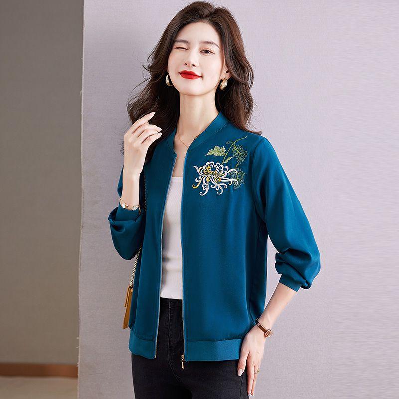 High-grade Embroidery Simulation Silk Short Jacket, Fashion Loose Mom Jacket, Spring and Fall New Embroidery Jacket