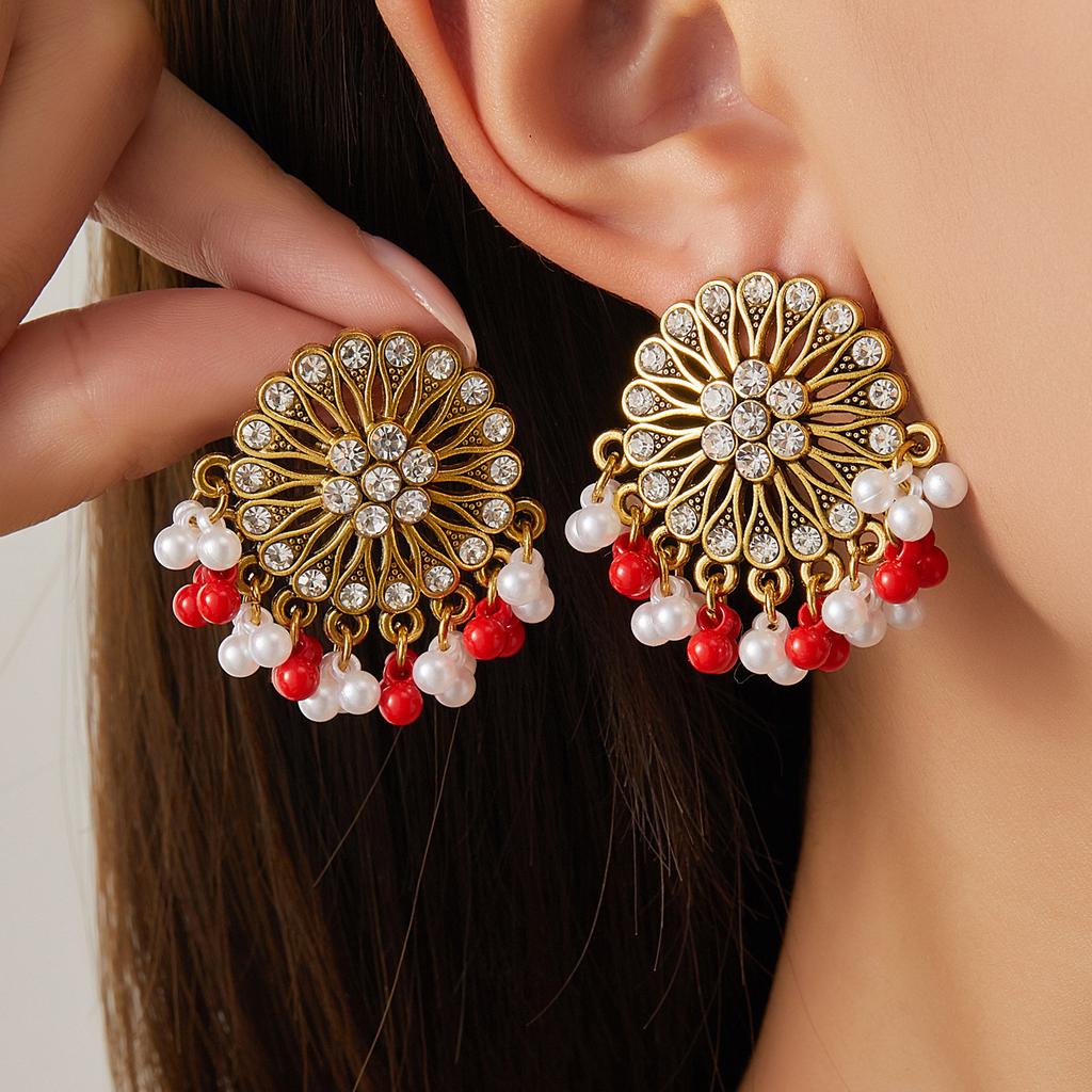 Vintage Ethnic Diamond-Set Flower Fringed Pearl Earrings Female Bohemian Travel Vacation Style Personalized Earrings Jewelry