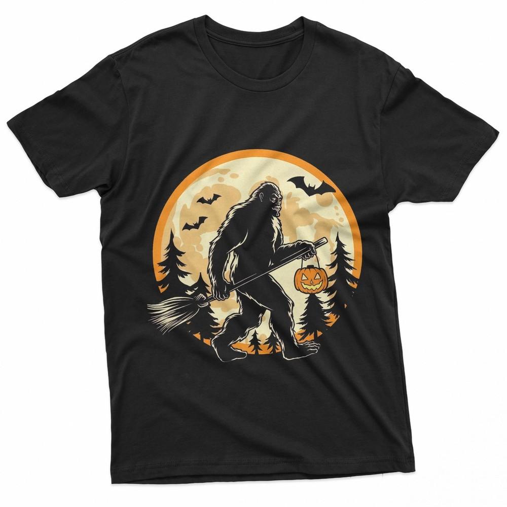 Sasquatch Pumpkin Halloween Bigfoot Funny Men TShirt Unisex T-Shirt XXXL