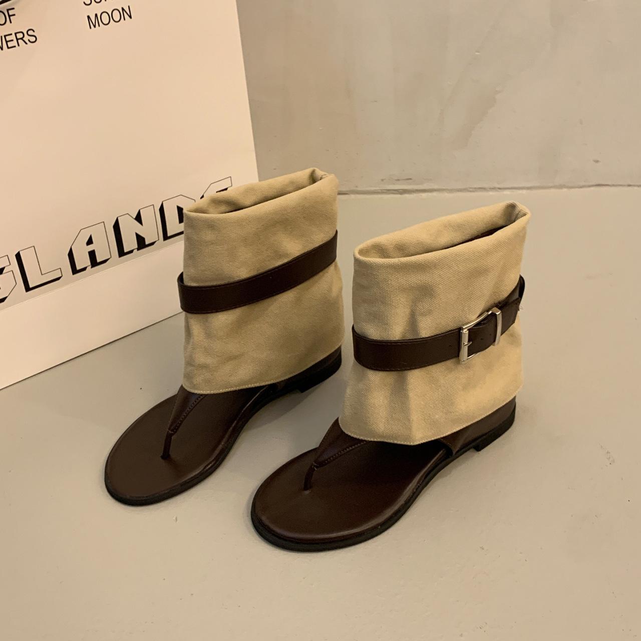 

2025 summer new cool boots women s pants tube short boots heel toe belt buckle slope holiday wind pinch foot Roman sandals women 40 коричневый