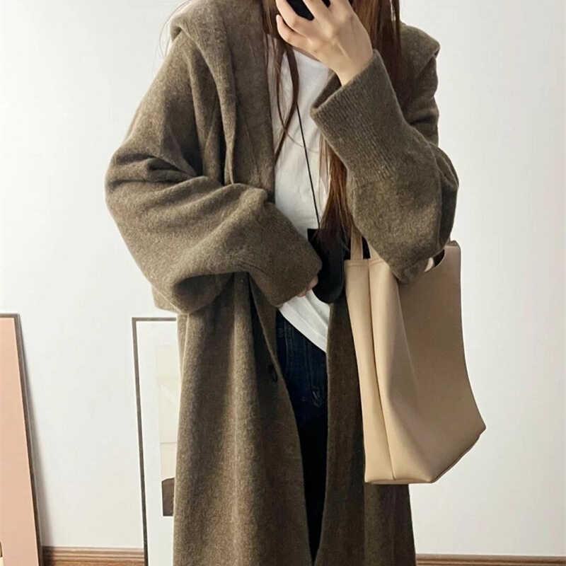 Grauer Damen-Kapuzenpullover - Herbst/Winter 2024, Lockere Passform, Hochwertige Strickjacke.